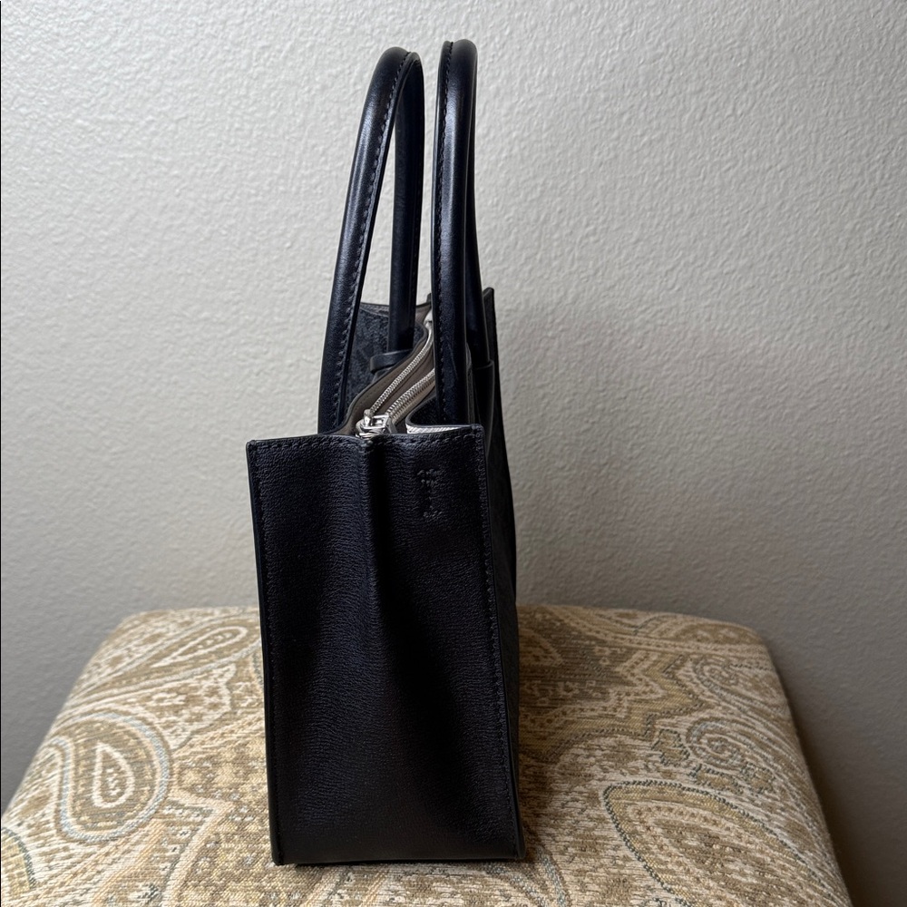 Michael Kors Dark Gray Signature Tote - Picture 4 of 16